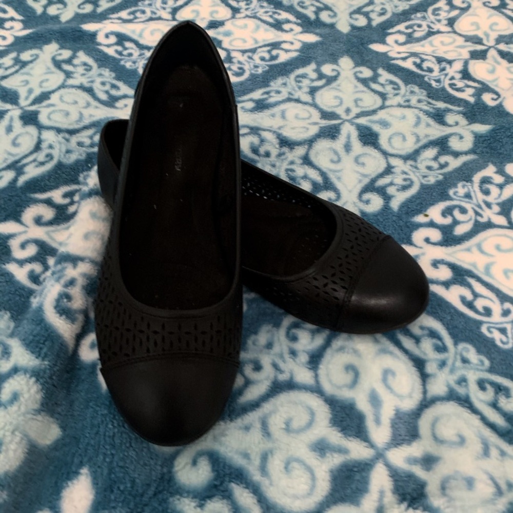 Comfortable every day flat/ballerina shoes
